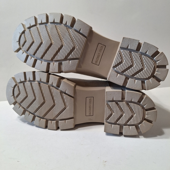 Sincerely Jules NEW Bone Whimsigoth Faux Suede Lug Sole Ankle Boots Size 9.5 - Picture 8 of 11